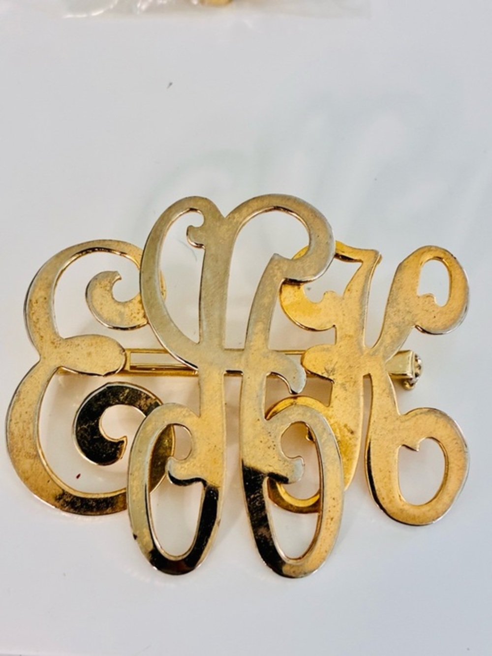 VTG Oversized Gold Monogram Brooch Pin Initials EHK Classic Everyday Casual